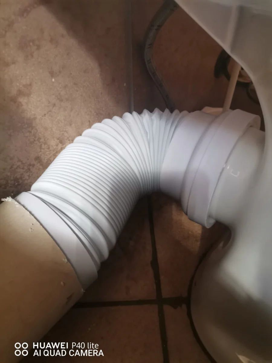 Toilet pan connector replaced to stop a leak from the toilet outlet for an elderly Bordeaux client.