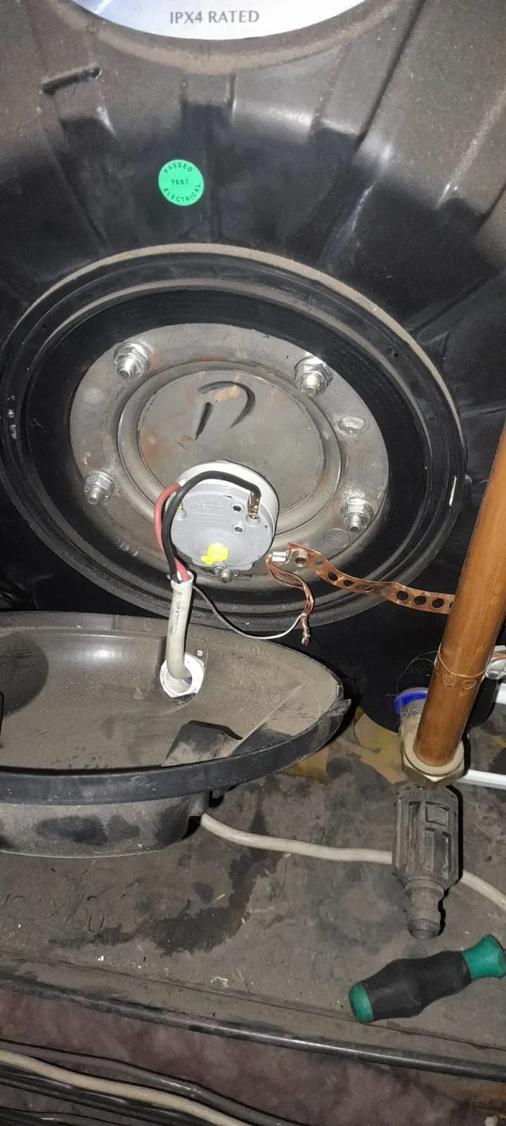 Geyser repair in Ferndale with a new element, thermostat and flange gasket fitted.